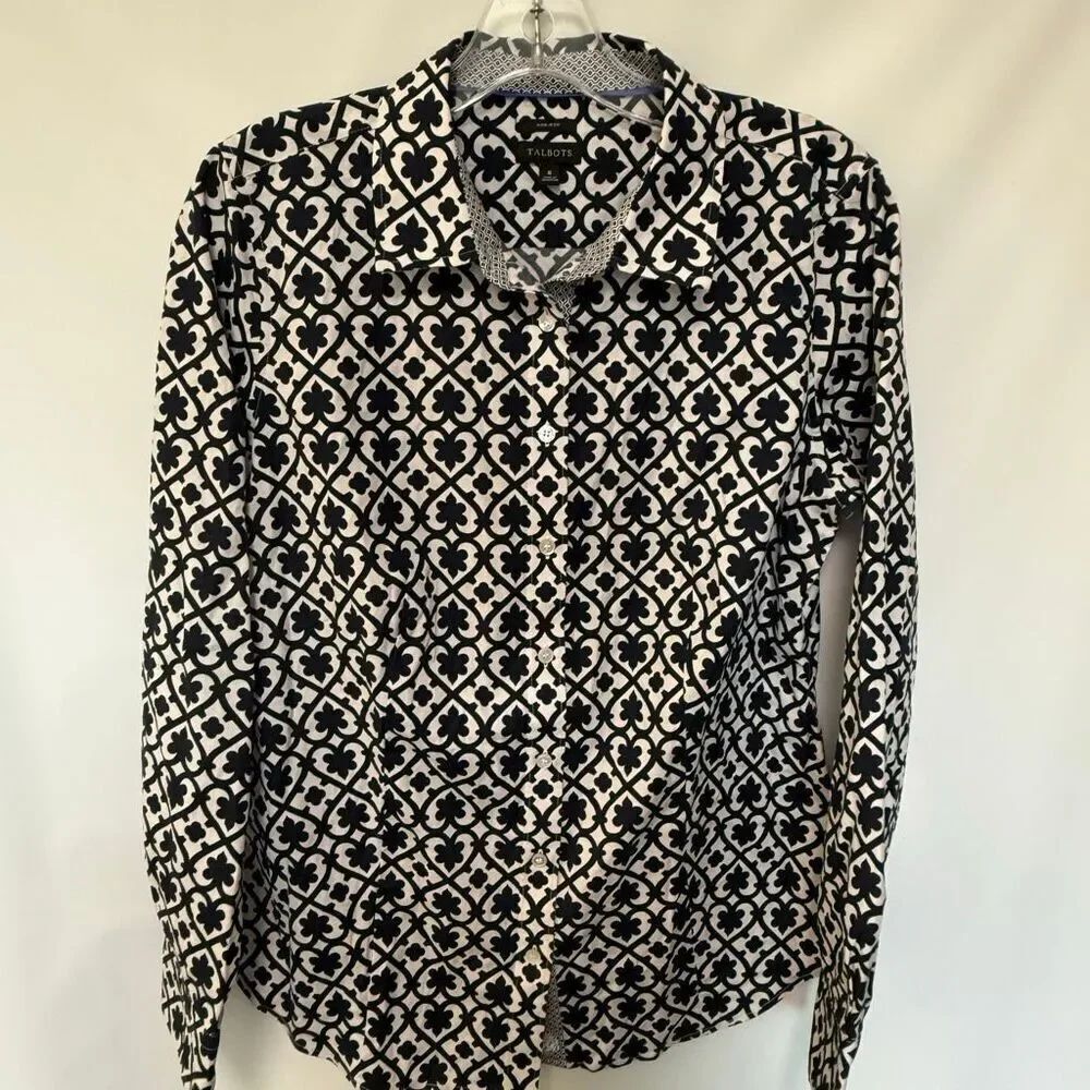 Talbots Women long sleeve non iron navy white clover print button front top size